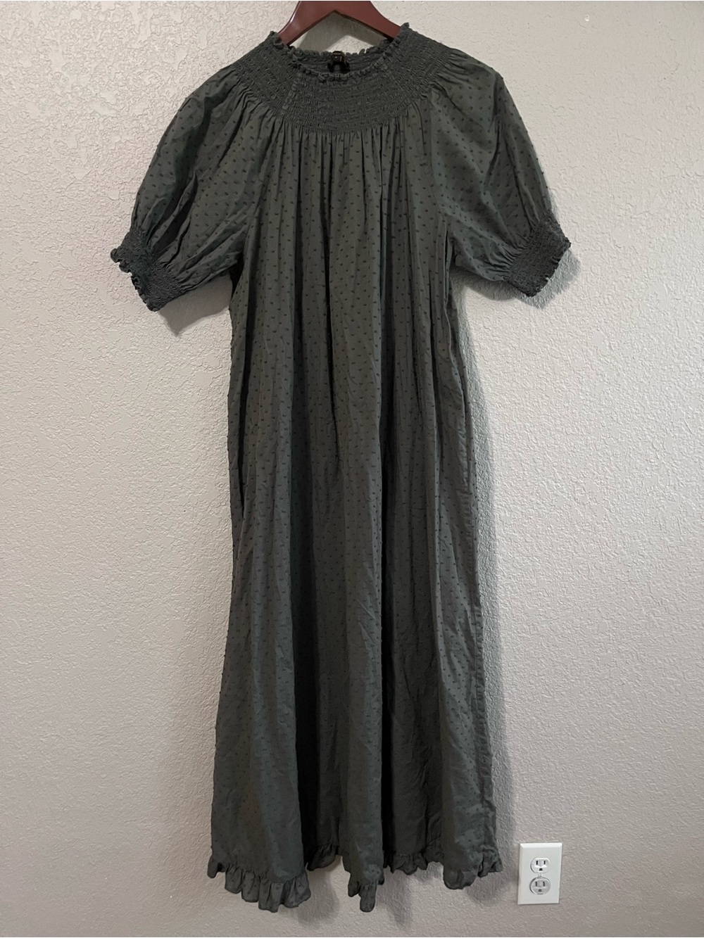 Quince Charcoal Gray Swiss Dot Smocked Midi 100% Cotton Puff Sleeve Large - Picture 4 of 11